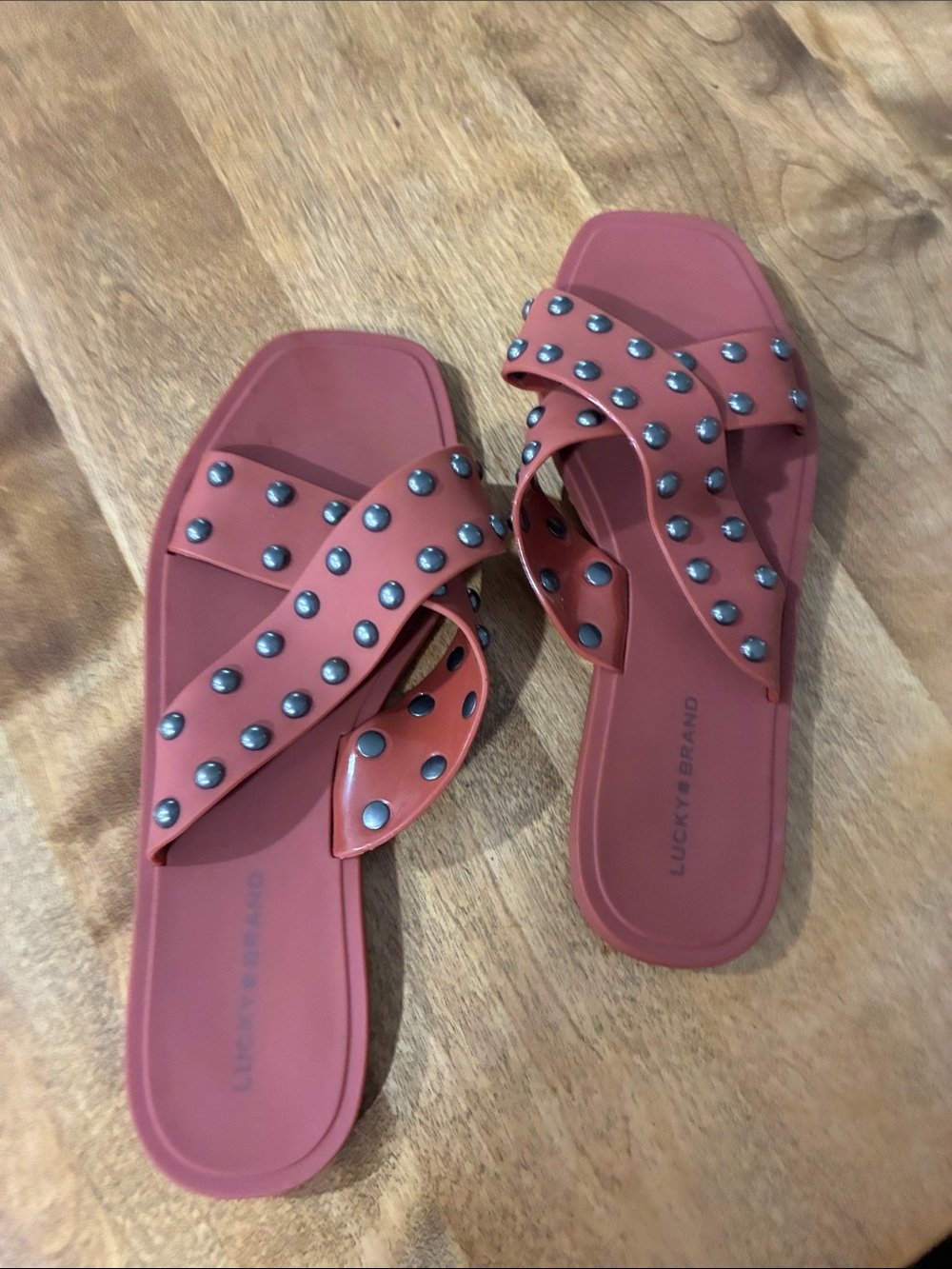 🔥Lucky Brand Rose-Pink Studded Cross-Strap Slide Sandals